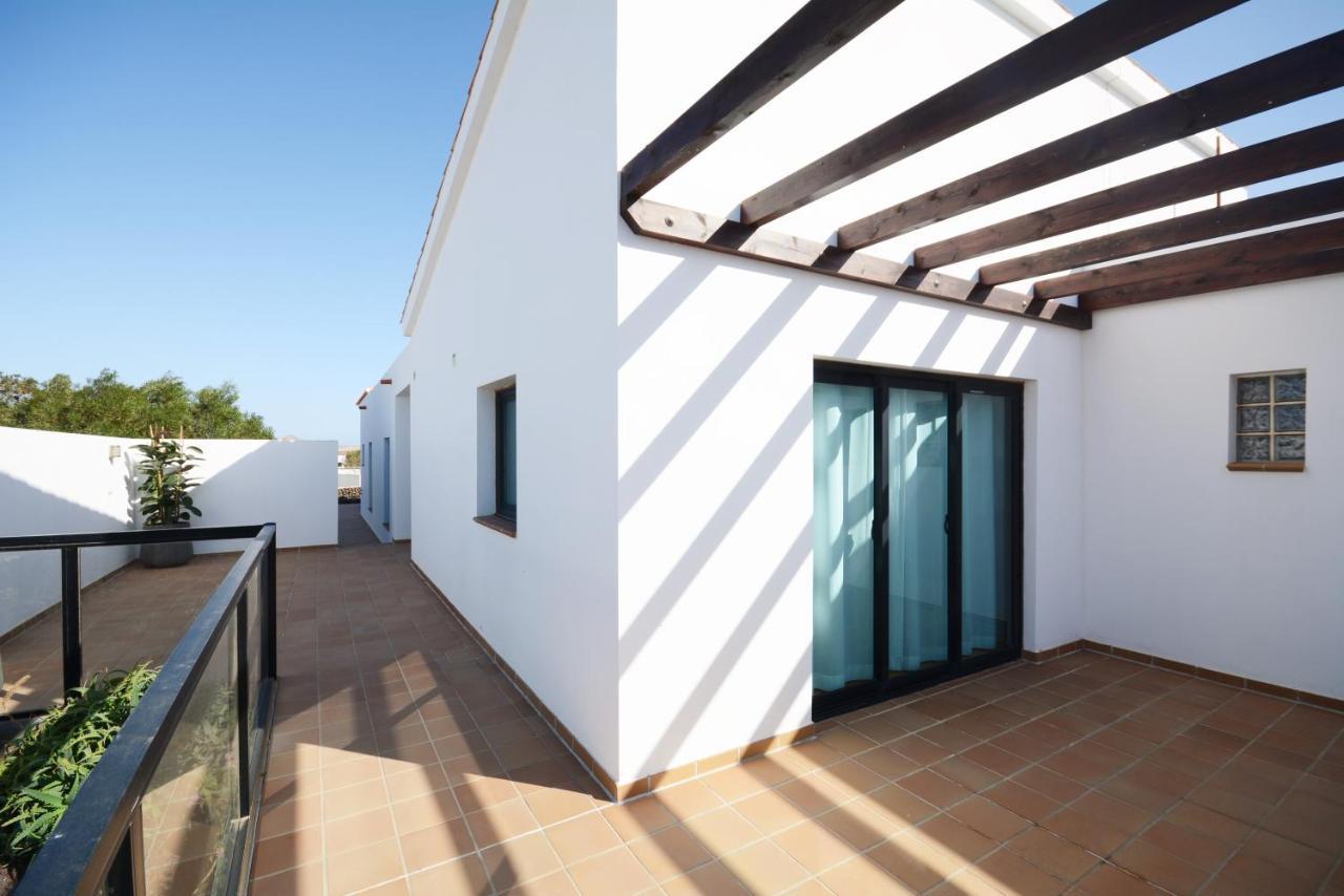 Beautiful Spacious Villa With Private Heated Pool In Lajares Exterior foto
